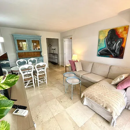 Marbella Centro Amplio Apartamento Con Parking Gratis Y Terraza - Magnolia Properties * Μαρμπέλλα