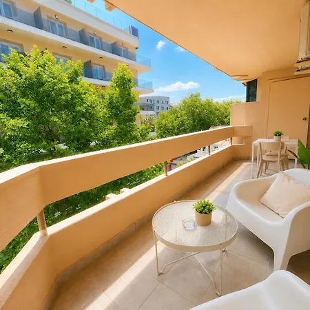 Magnolia Iii Big Terrace & Free Parking דירה
